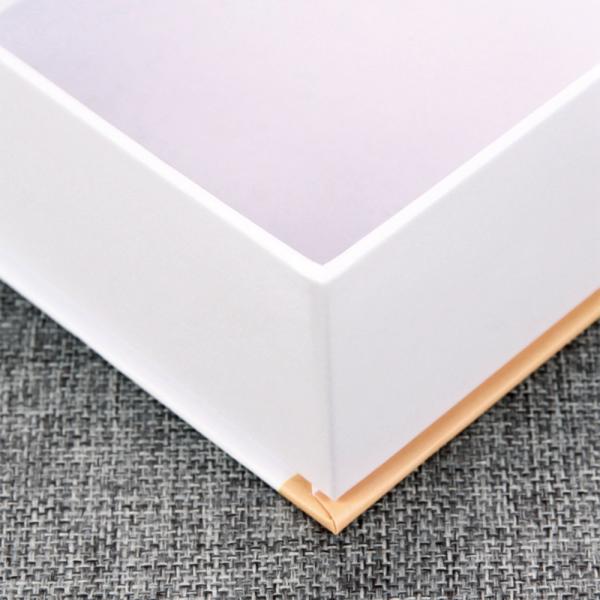 4C Offset Printing 3mm Foil stamping Magnetic Closure Gift Boxes