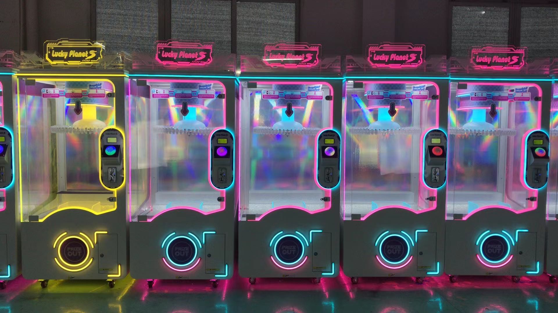 Lucky Planet S (60 Clips) Coin Operated Game Machine, High Profit for Mall Arcade Amusement