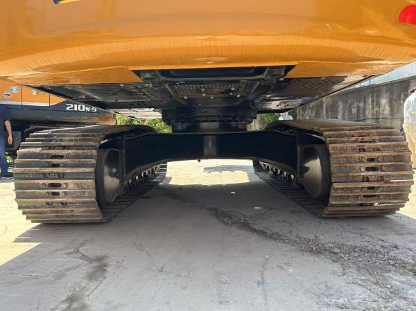 優れた状態の、中古Sany SY215C油圧クローラーショベル