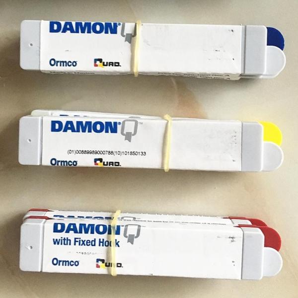 CCC certifié aux États-Unis Ormco Damon Q Clear Ceramic Roth 022 Brackets auto-ligants pour un traitement orthodontique confortable