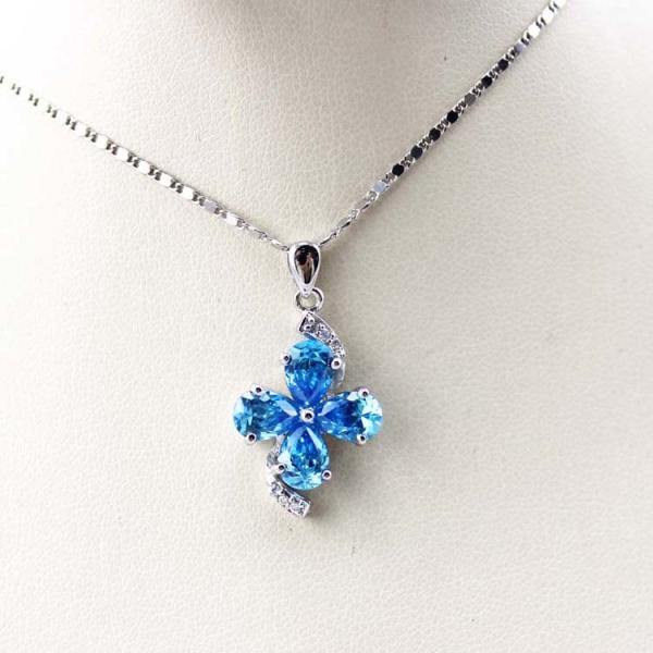 Sterling Silver  Chain Necklace with Blue Cubic Zirconia Quatrefoil Charm Pendant(P05)