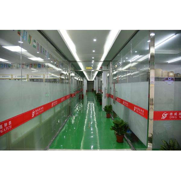 Reloj de cobre amarillo de Japón Movt del cuarzo del oro con el corchete de acero inoxidable