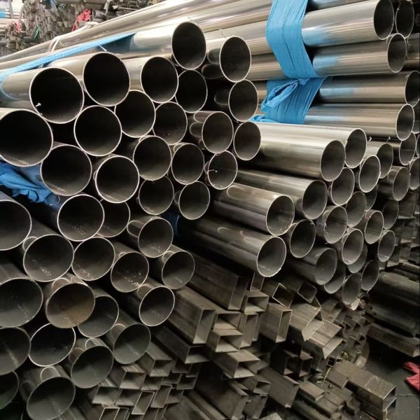 304L Welded Stainless Steel Pipe with Bright Surface and Corrosion Resistance for Architectural Ornament