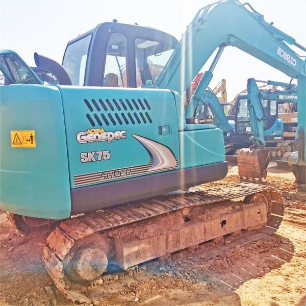 Excavadora japonesa original de 7 toneladas Mini Kobelco SK75 con motor ISUZU en Shanghai