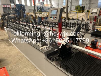 Parafuso prisioneiro frio do metal 3phases e rolo da trilha que forma a máquina com o seguimento eliminado