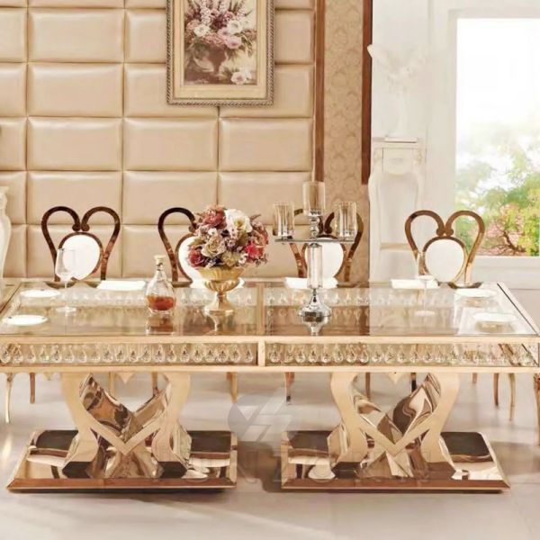 Hot Sale Luxury Gold Stainless Steel Wedding Table Modern Heart Shape Base Design for Dining Outdoor Hotel & Living Room Use