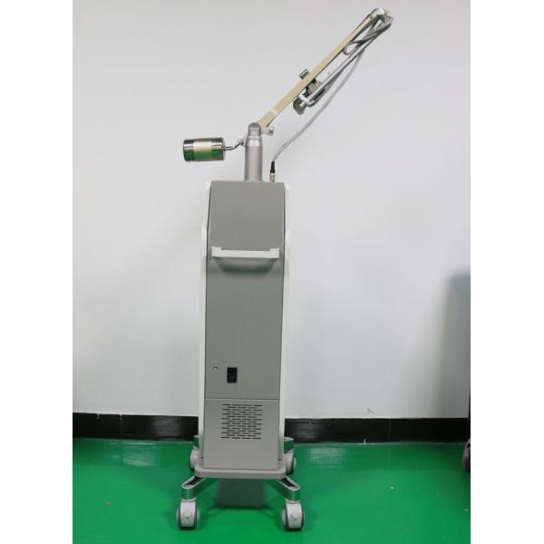 Professional 10600nm Wavelength CO2 Fractional Laser Machine For Surgical cutting Face Renewing