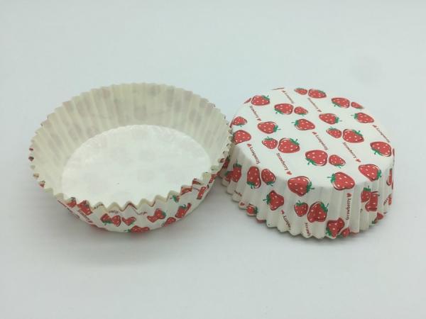 Cute Strawberry PET Film Coated Paper Heat Resistant Cupcake Cup Disposable Paper Baking Use