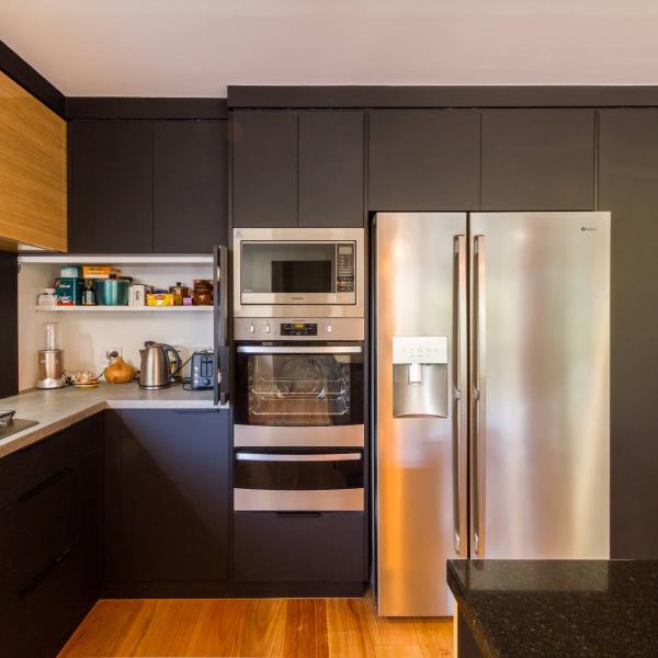 High End Shaker Kitchen Cabinet Matt Black Modern Apartment OEM ODM