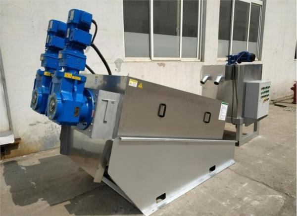 Waste Water Treatment 95%-99% Inlet Moisture Content Farm Engine Motor Sludge Process Screw Press Dewatering Machine