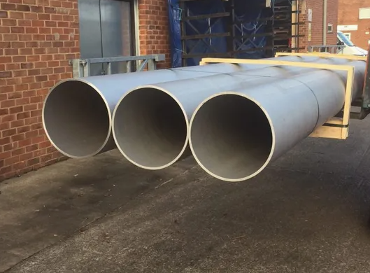 API 5L Gr B Carbon Steel Pipe 10 Inch SCH40 With Beveled Ends 30 Degree For Field Welding Ready