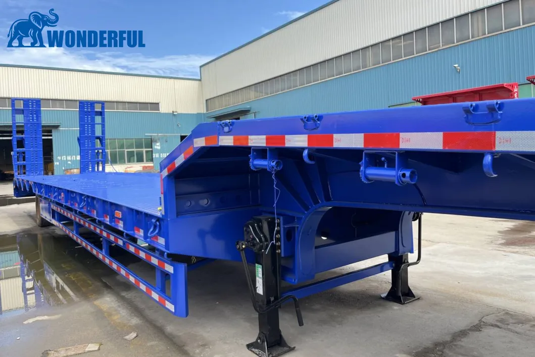 3 Axles 90ton Capacity Board Beamng Tractor Machinery Transportation Heavy Cargo Manufacturer Container Flatbed Lowbed Lowboy Low Bed Loader Truck Semi Trailer
