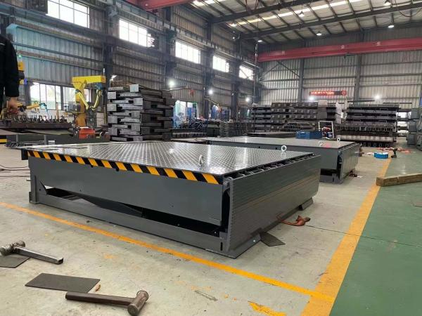 Leveler de doca 40000LBS elétrico de carregamento hidráulico para o parque logístico