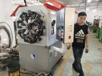 Automatique came de commande numérique par ordinateur d'Arcuchi guide la machine pour la fabrication de ressort