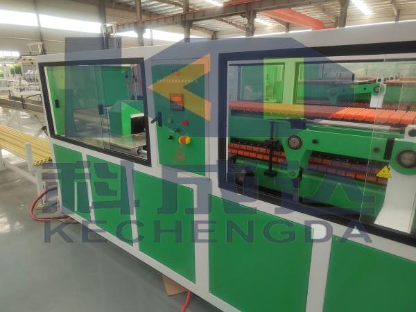 Máquina de extrusão de painéis de parede interna de revestimento de PVC
