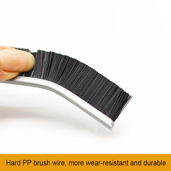 Чистка кухни, кисть, раковина, бытовая посуда, сковородка, уголки, плитки, линии, кисти для очистки