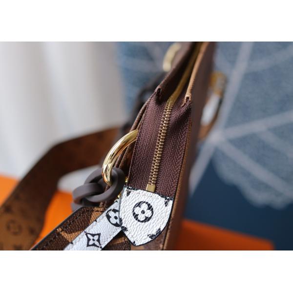 M47547 Wash Bag Monogram Carvas And Genunie Leather Luxury Chain Bag Make Up Cross-Body Bag