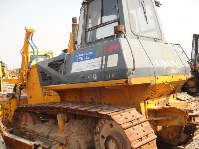 O japonês usou a maquinaria de construção de estradas KOMATSU D65E - 12 lâmina da escavadora 5.61m3