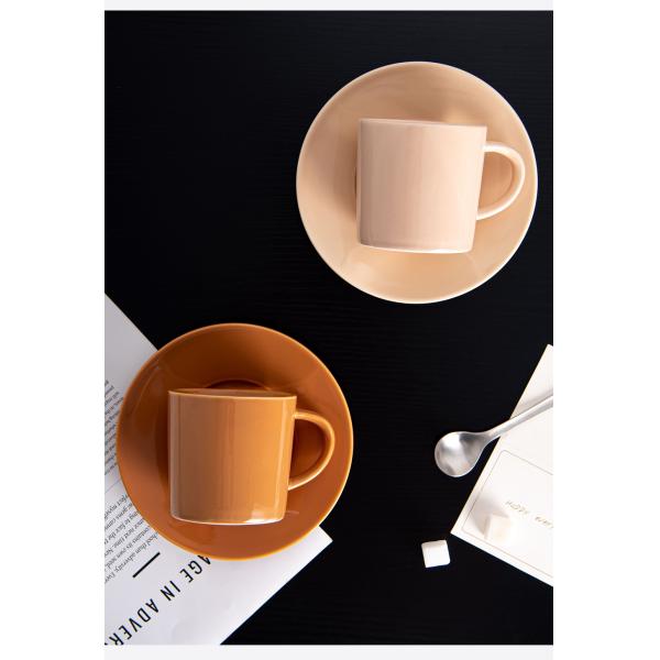 Деловые подарки Маленькие керамические чашки с ложкой и подарочной коробкой в классическом скандинавском дизайне