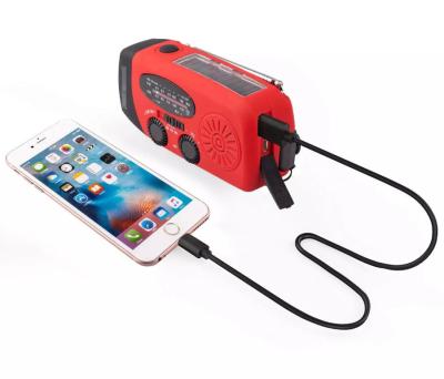 Usb par radio solaire de lampe-torche de téléphone portable de chargeur de manivelle de Kit Emergency Survival Supplies Hand de vitesse