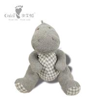 CE gris de peluche de dinosaure de logo de broderie d'animal empaillé d'ODM