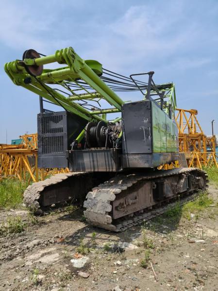 Grue sur chenilles ZCC850V 85T à bas prix, hauteur de levage maximale de 83 m, couleur jaune