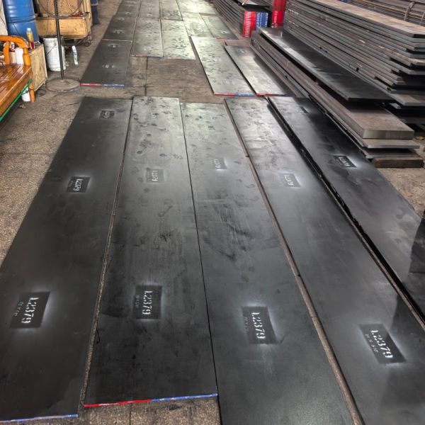 Cold Work Tool Steel Round Bar with R Dia 8-800, 3000-6000mm Length and 7.85 g/cm3 Density