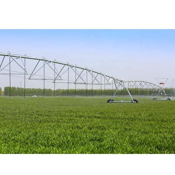 Remote Monitoring Pivot Irrigation System Low Energy Consumption 25-250 Acres Easy Operating Metal Sprinklers