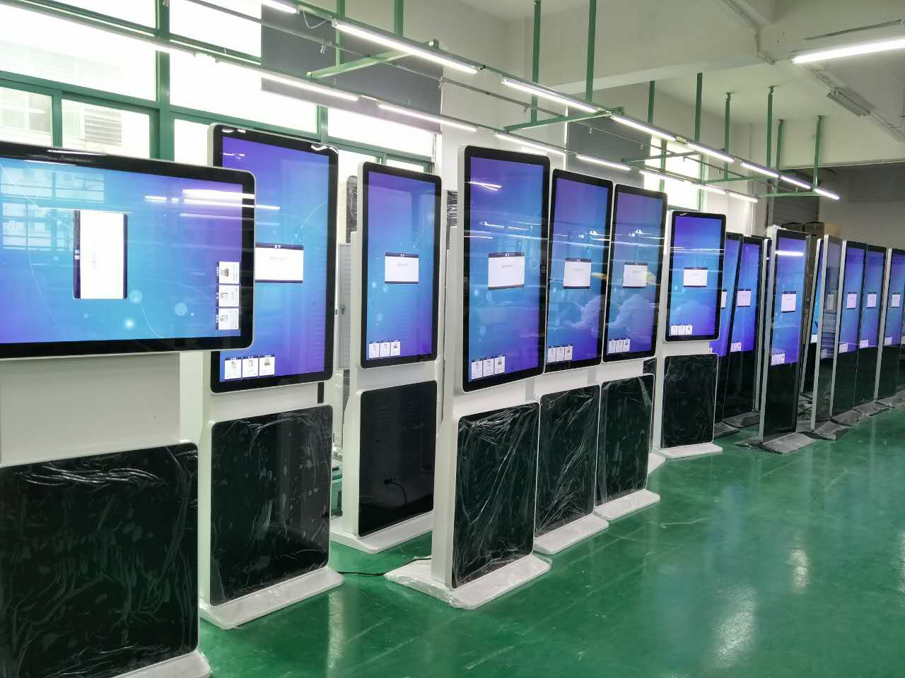 Синьяге цифров киоска полки дисплея СИД УДАРА края для супермаркета бьет магазин розничной торговли ботинка