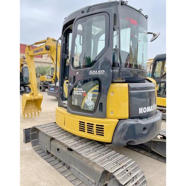 Excavadora PC55 em boas condições de 2018 com 5160 kg de peso operacional em Xangai