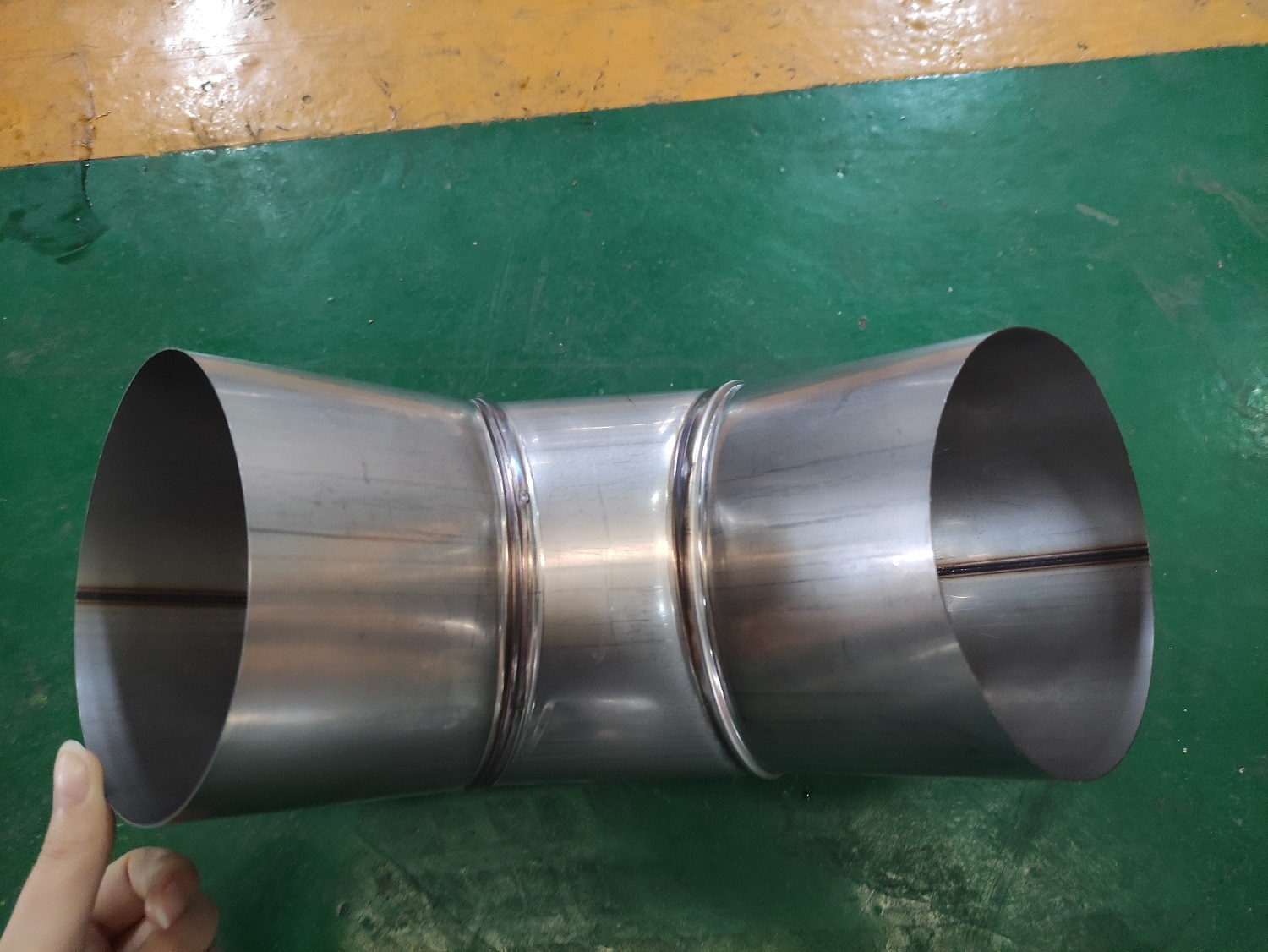 Stainless Steel Motor Roller Horizontal Continuous Pneumatic Rolling Pipe Elbow Duct Circular Seam Welding Machine