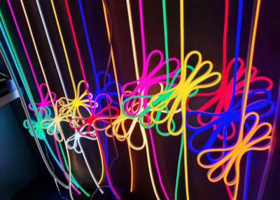 As tiras de néon do cabo flexível do silicone puro do diodo emissor de luz da abóbada 5050 SMD com 24V RGB colorem a mudança