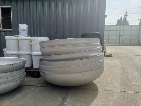 Welded Heat Treated Process Spherical Heads Of Carbon Steel With Threaded Connection Type