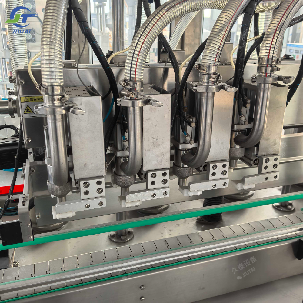 4 Head Automatic Viscous Liquid Ketchup Chilli Sauce Glass Jar Filling Packaging Machine