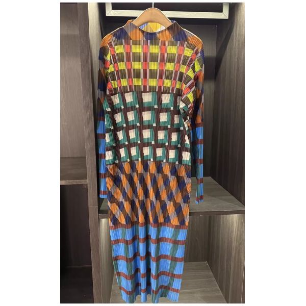 High end contrasting color printed round neck fashionable temperament casual long sleeved dress