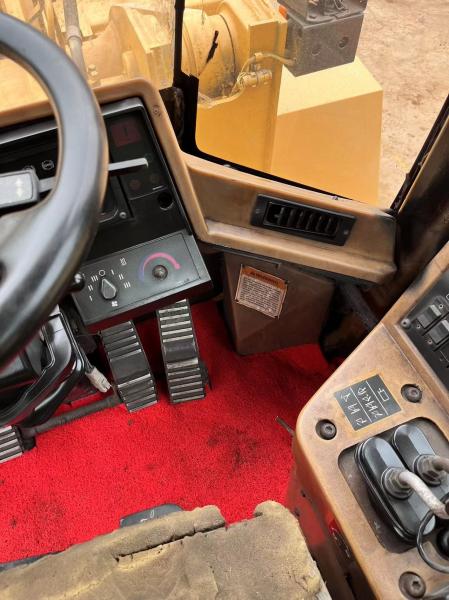 Chargeur à roues d'occasion Cat 966f à vendre