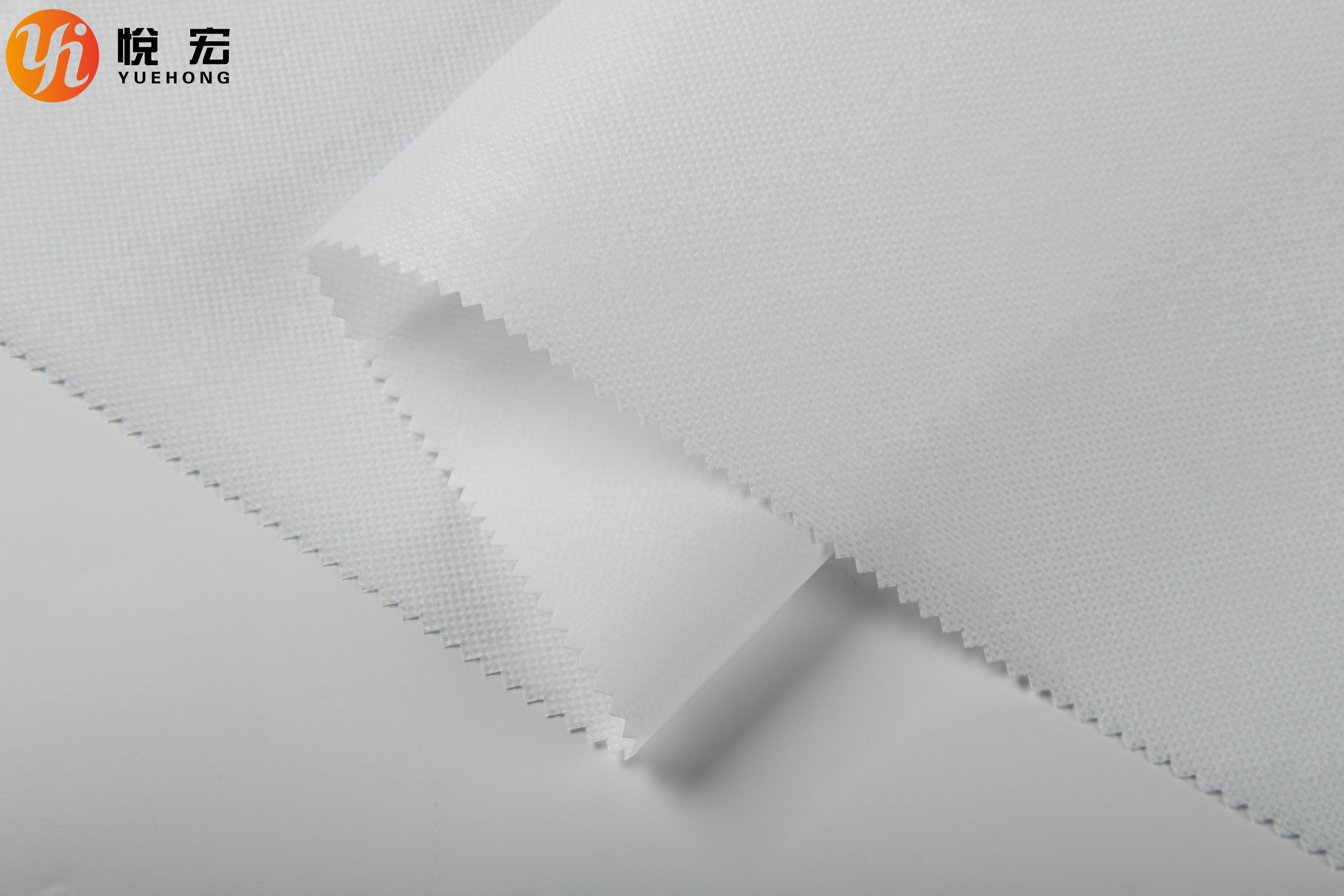 White Waterproof Non Woven Fabrics 85GSM UV Resistant Pe Non Woven Fabric