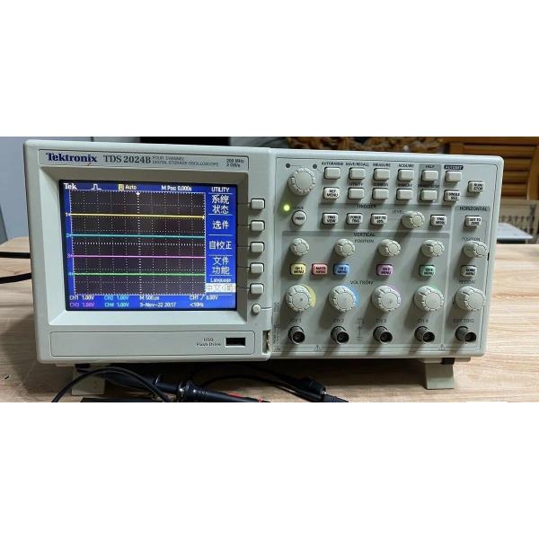 Используемое хорошее состояние цвета DSO Мульти-канала 4CH 2GSs 200MHz Tektronix TDS2024B