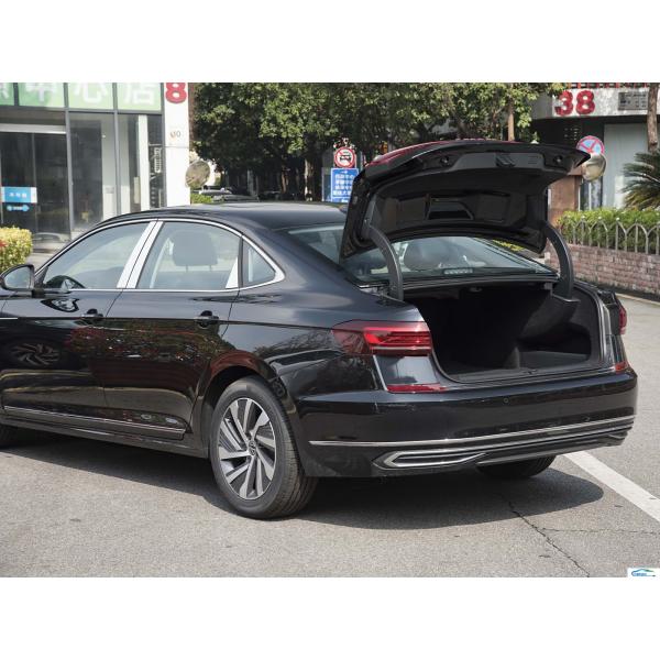 2023 Volkswagen Passat Phev SUV The Perfect Combination of Performance and Efficiency
