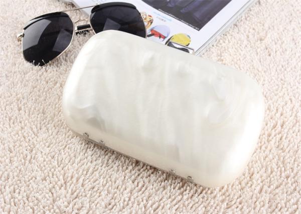 Fashionable White Pearl Acrylic Evening Clutch Handbag For Dinner Party