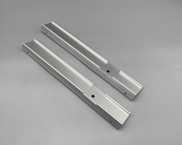 Rigoureuse rigidité et bonne conductivité étagère d'extrusion en aluminium à un coût abordable