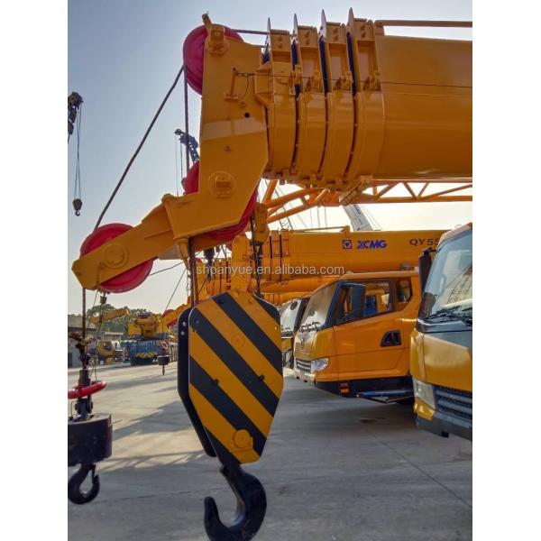 350 KN.m Rated Lifting Moment Used XCM QY70KC Truck Crane for Heavy Duty Operations