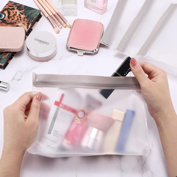 Toiletry bags, Soft Plastic Travel Makeup Cosmetic Bags, Zipper Closure Design, Waterproof Portable Carry on Bags