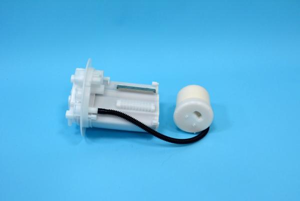 Standard Size B8 77024-02120 Toyota Fuel Pump