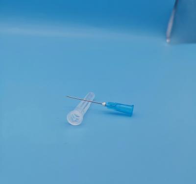 Disposable Deep Blue Sterile 23g Hypodermic Needle With 0.6mm Out Diameter