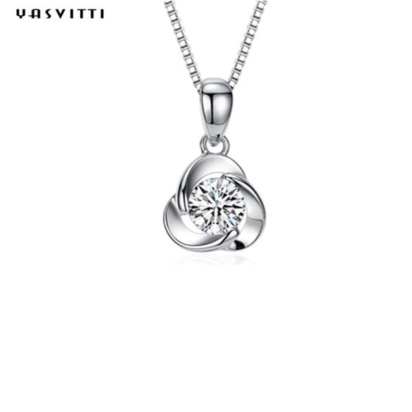 Clover Blue Crystal Pendant Simple Zircon Ladies Necklace Electroplating Alloy Necklace