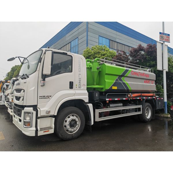 ISUZU GIGA 4x2 Combined Vacuum Sewer Jetting Truck | High Pressure Fecal Suction & Sewage Cleaning Truck