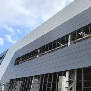 5000sqm Prefabricated Steel Structure Workshop For Industrial Use