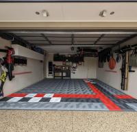 Anti Slip Epoxy Garage Floor Tiles Chemical Resistance Race Deck Tiles