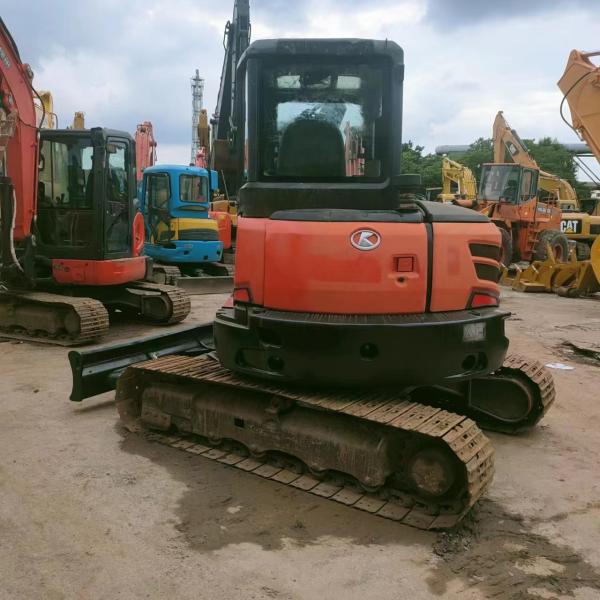 KX163 KUBOTA Excavateur d'occasion en bon état et peu de temps de travail originaire du Japon
